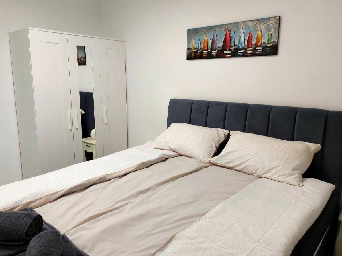 פורץ Apartman S Dvije Spavace Sobe מראה חיצוני תמונה